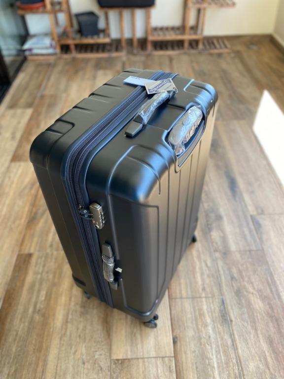 Samsonite Niar Spinner 78cm 29in Brand new