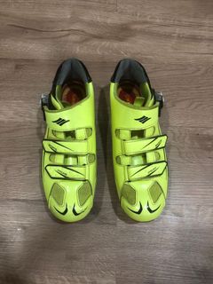 (Category: ) located in . Submitted by az_wardrobe (Listing ID 1143982051, Image 1). Description: .