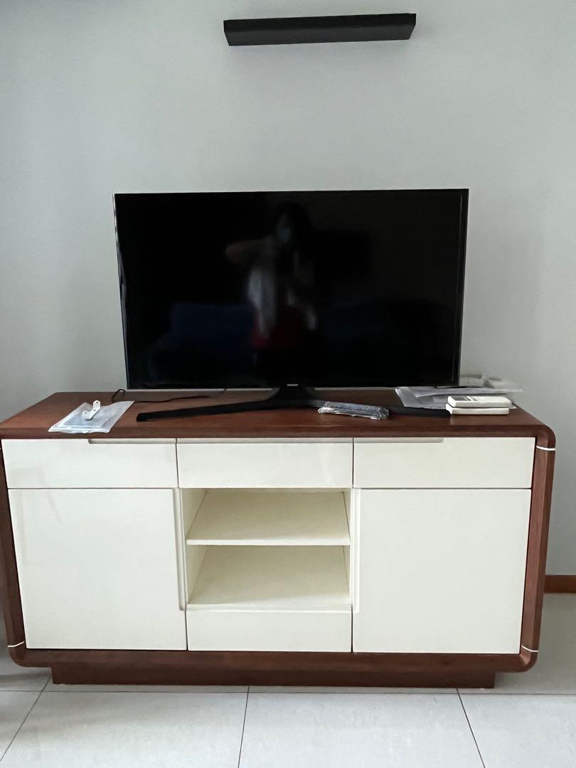 Solid Wood Sideboard (Category: Shelves, Cabinets & Racks) located in Singapore. Submitted by hengweiling (Listing ID 1143945913, Image 1). Description: Good conditioned Solid wood 150mm x 85mm x 40mm.