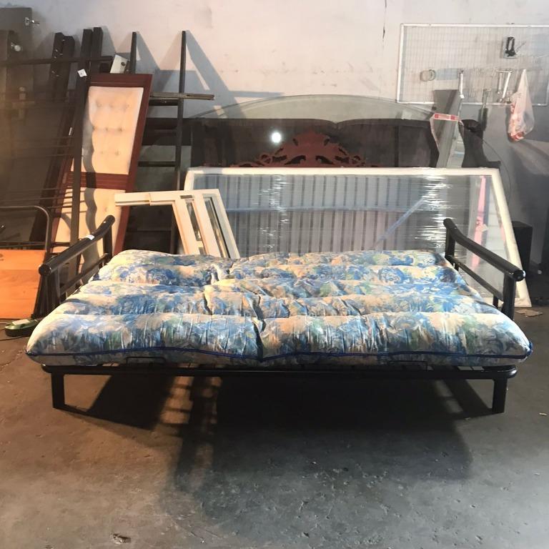 Steel Frame Sofa Bed Floral Pattern / Katil Sofa Rangka Keluli Corak Bunga, Furniture & Home