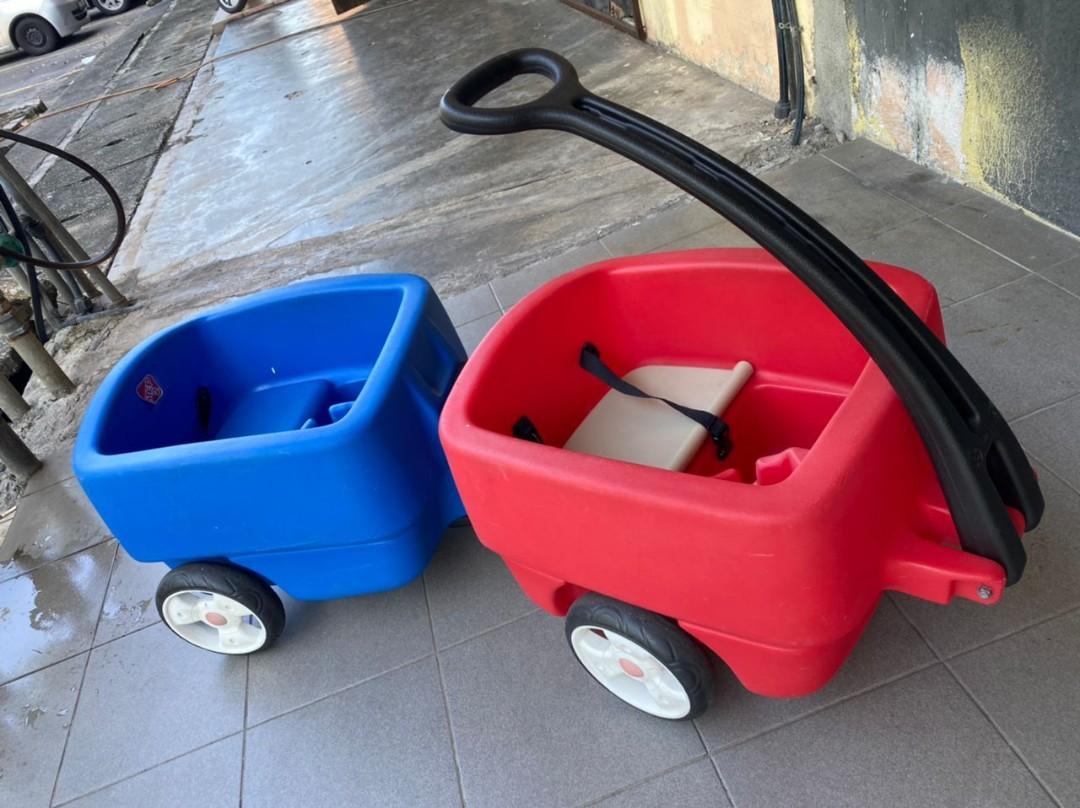 Step 2 Choo Choo connecting wagon, Babies & Kids, Infant Playtime on