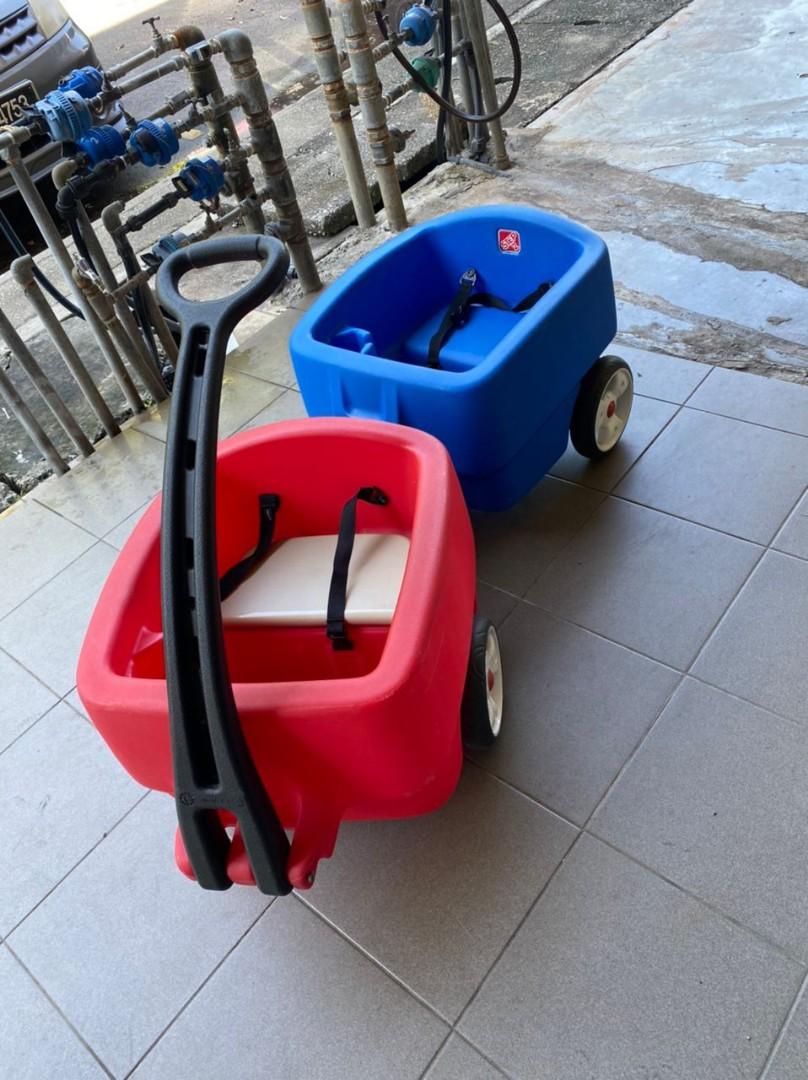 Step 2 Choo Choo connecting wagon, Babies & Kids, Infant Playtime on