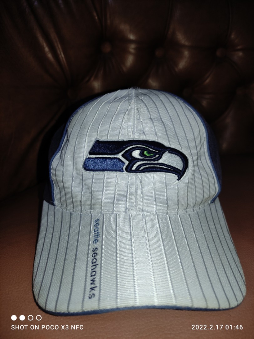 Topi Vintage Reebok x NFL Seattle 