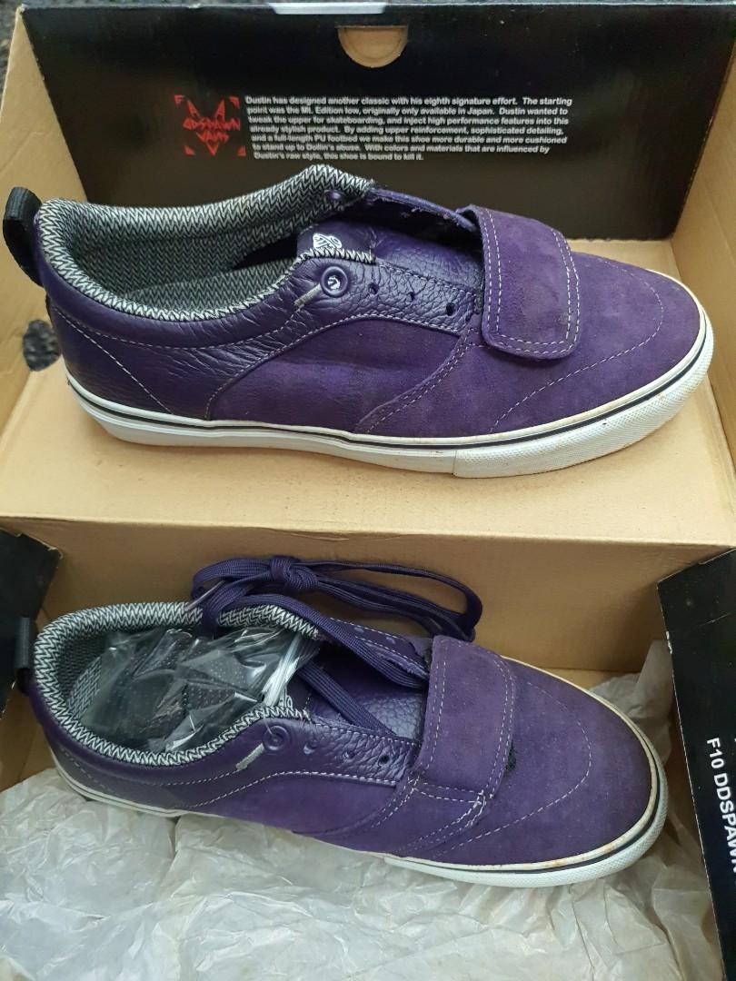 Vans DDSpawn (Category: Sneakers) located in Singapore. Submitted by matrawk (Listing ID 1143940492, Image 1). Description: AS IS. Needs cleaning due to storage. sk8Xh8 susah datang.
