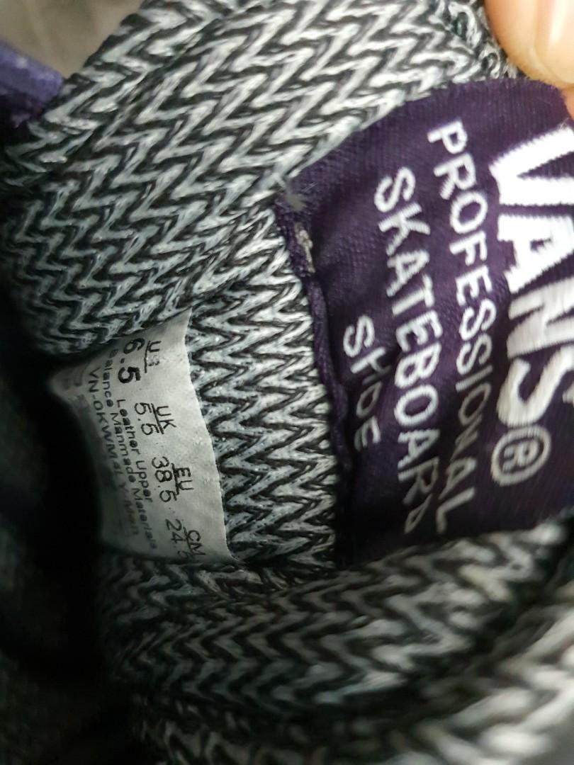 Vans DDSpawn (Category: Sneakers) located in Singapore. Submitted by matrawk (Listing ID 1143940492, Image 4). Description: AS IS. Needs cleaning due to storage. sk8Xh8 susah datang.