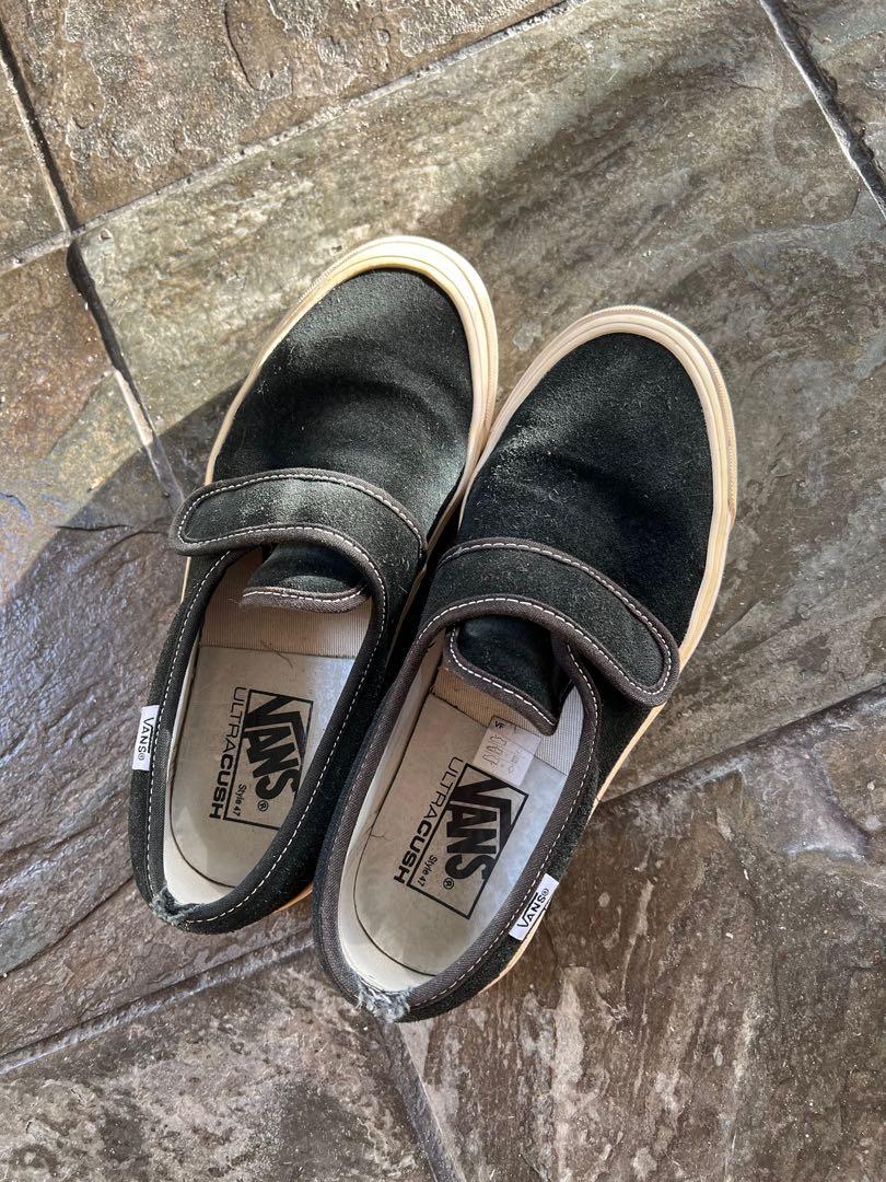 Velcro strap vans store womens