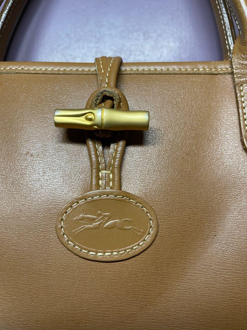 Vintage Longchamp (Category: Luxury Bags & Wallets) located in Makati City. Submitted by ms_gc01052003 (Listing ID 1143990789, Image 2). Description: Vintage Longchamp Roseau Heritage Tan Leather Tote Handbag Large GORGEOUS Color: Tan Comes with dustbag, cards Measurements: 13″ W x 9″ H x 4″ D handle: 5″ drop (aprox.) Bought from Japan Auction eBay price is usd395.