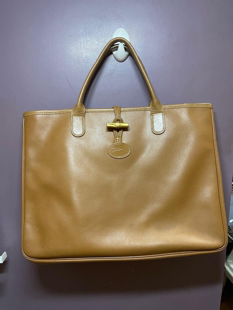 Vintage Longchamp (Category: Luxury Bags & Wallets) located in Makati City. Submitted by ms_gc01052003 (Listing ID 1143990789, Image 1). Description: Vintage Longchamp Roseau Heritage Tan Leather Tote Handbag Large GORGEOUS Color: Tan Comes with dustbag, cards Measurements: 13″ W x 9″ H x 4″ D handle: 5″ drop (aprox.) Bought from Japan Auction eBay price is usd395.