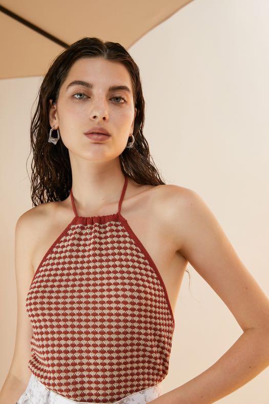 Weekend Luxury Burgundy Halter Top, Women's Fashion, Tops, Sleeveless on Carousell