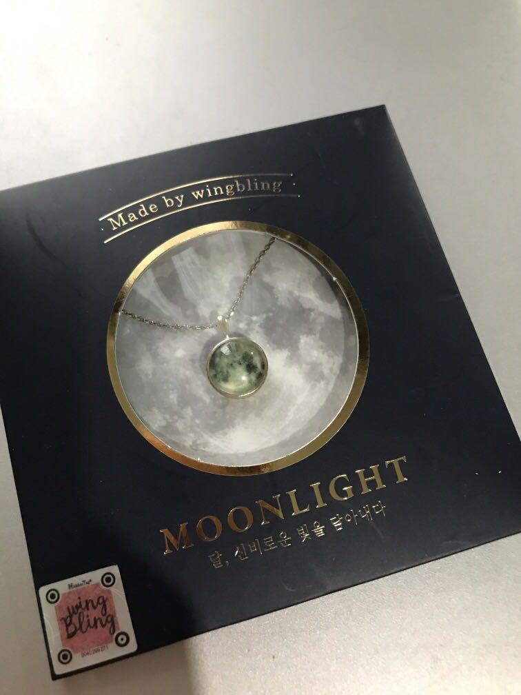 Wingbling moon necklace new arrivals
