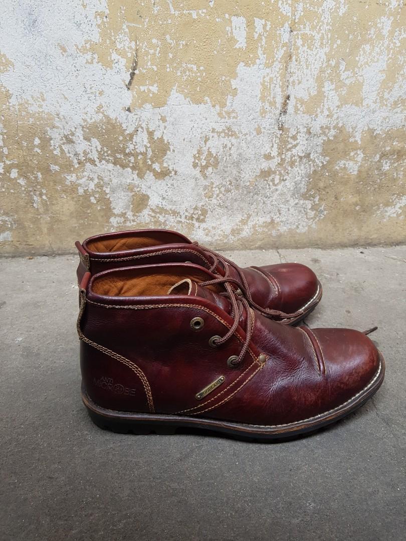 Woodland chukka boots
