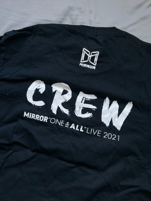 包順豐) Mirror 演唱會one & all live 2021 crew 幕後tee shirt, 男裝, 上身及套裝, T-shirt、恤衫、有領衫-  Carousell