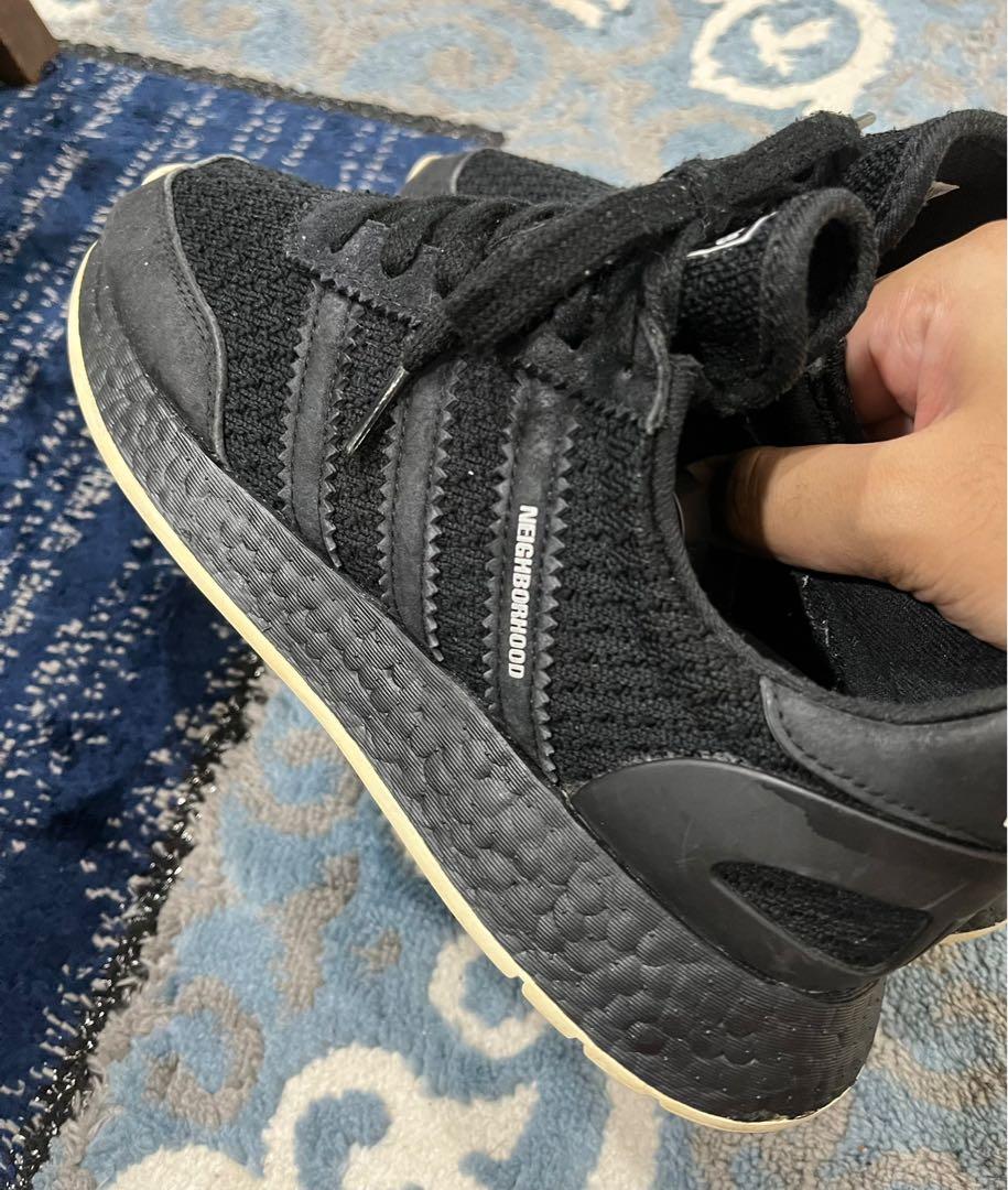 Neighborhood iniki store