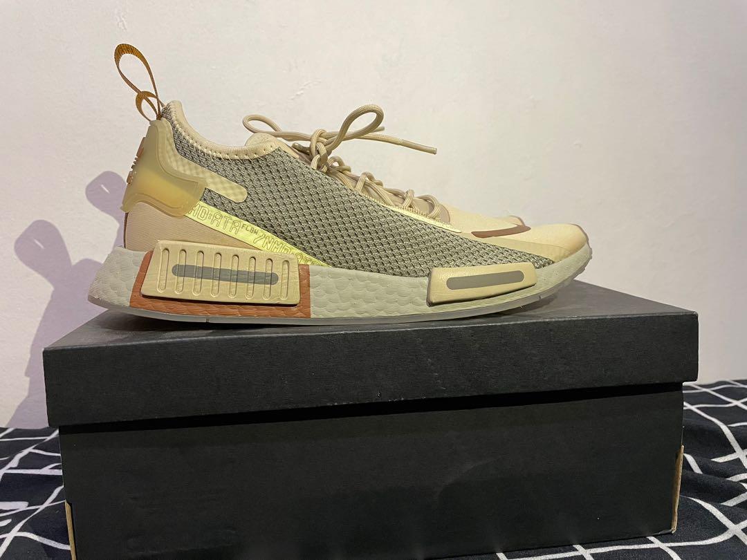 Adidas NMD R1 Spectoo - Size 8, Women's Fashion, Footwear, Sneakers on  Carousell