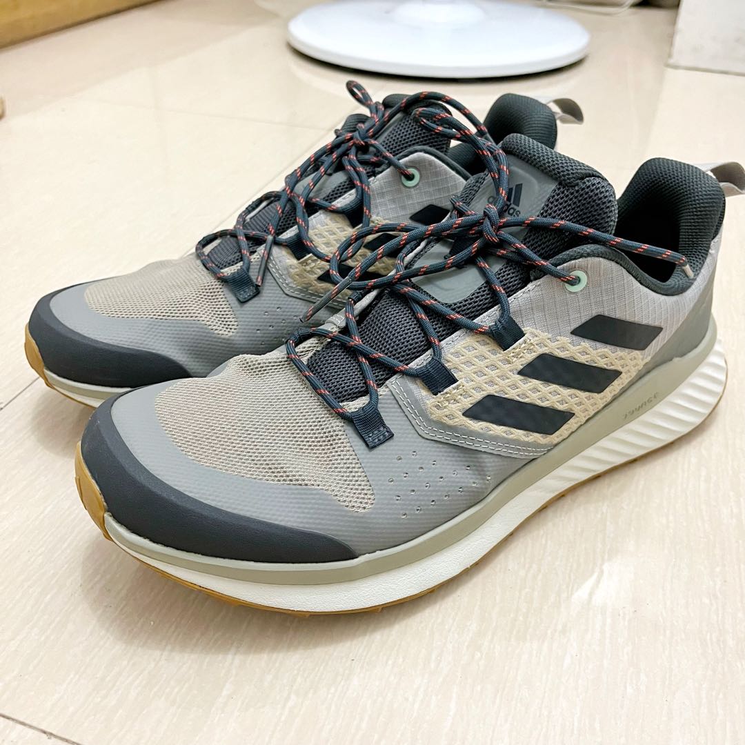 terrex bounce hiker