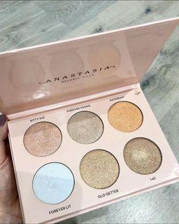 ANASTASIA BEVERLY HILLS NICOLE GUERRIERO - GLOW KIT (Highlighter Palette)