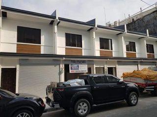 5 doors Apartment for sale at Paco Manila