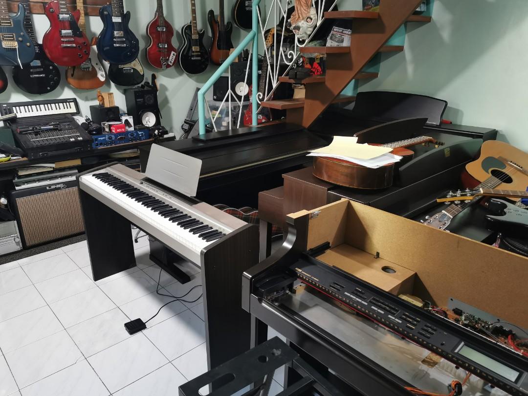 CASIO PRIVIA DIGITAL ELECTRIC PIANO, Hobbies & Toys, Music & Media