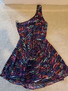 (Category: ) located in . Submitted by geegeegee123 (Listing ID 1144098152, Image 1). Description: .