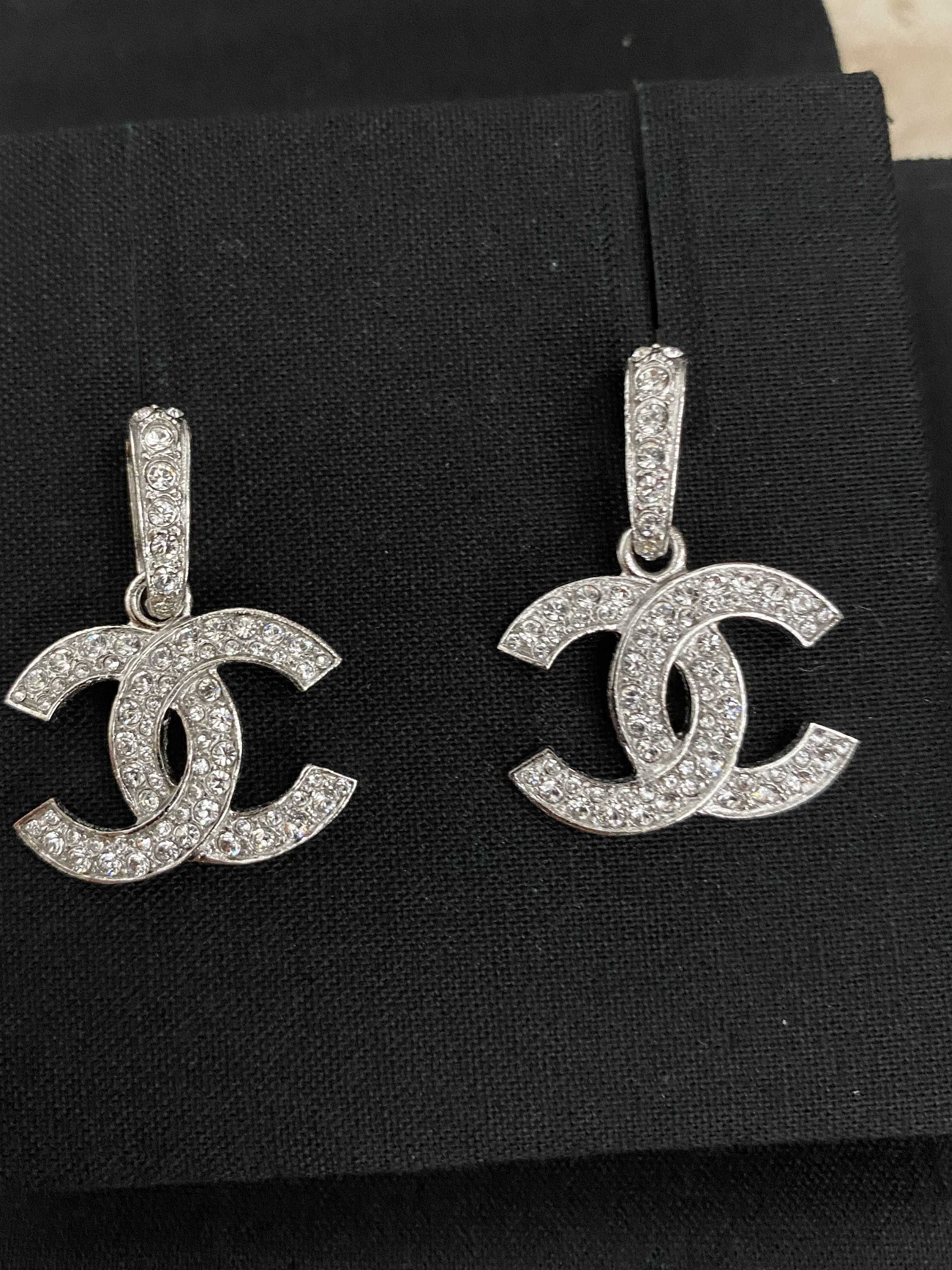 Chanel Earrings Dangle 