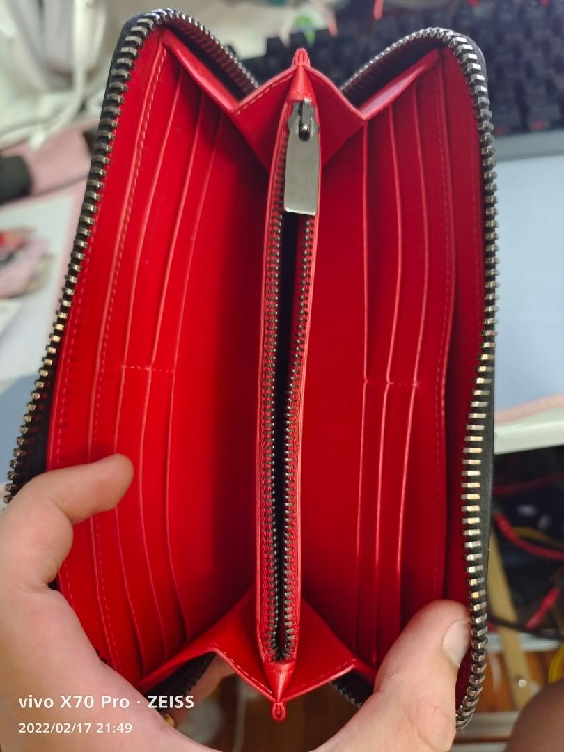 Christian louboutin wallet 2025 womens