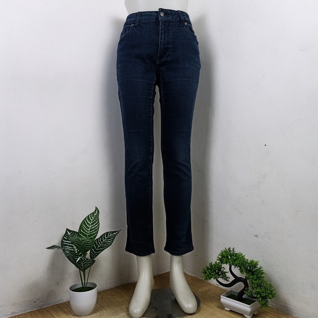 Comfort basic jeans women slim fit 