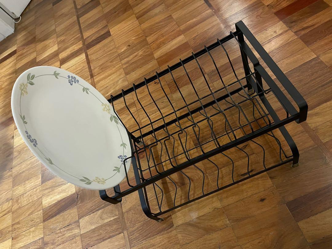 Dish Drying Rack (Category: Other Kitchenware & Tableware) located in Makati City. Submitted by elizuhh (Listing ID 1144177461, Image 2). Description: 15” x 11”.