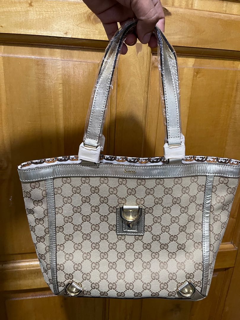 gucci, Luxury, Bags & Wallets on Carousell