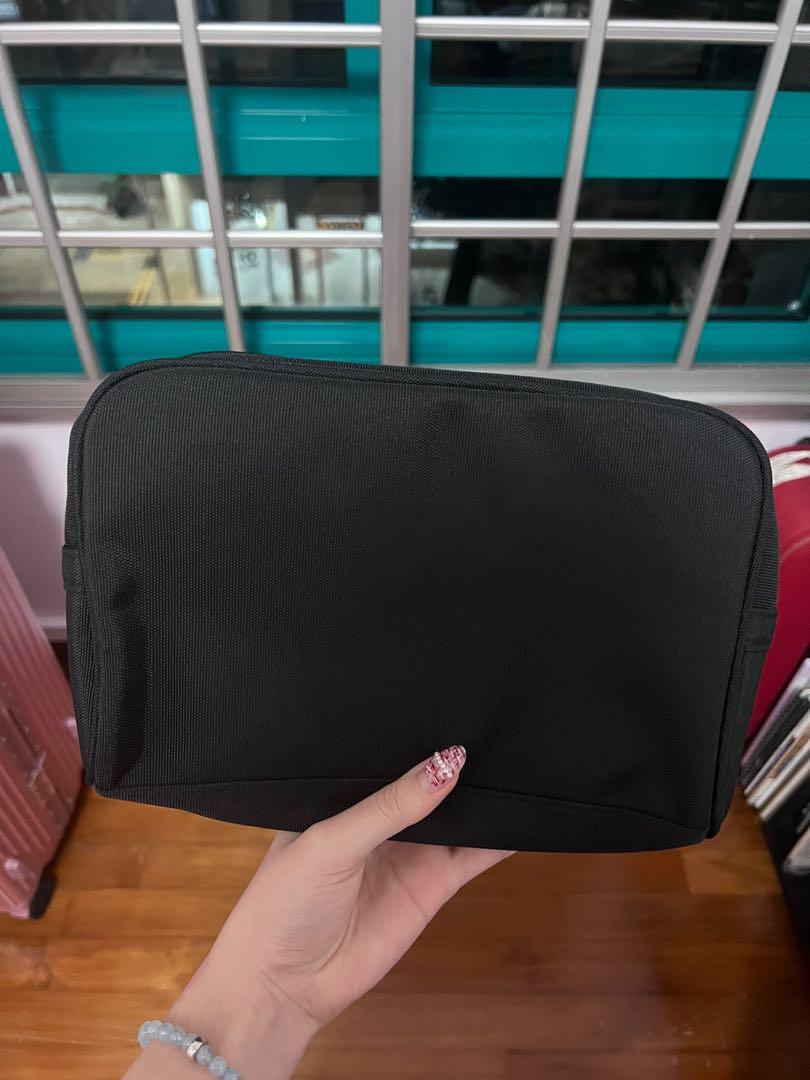 Gucci parfums store cosmetic pouch bag