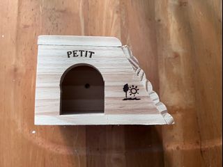 (Category: ) located in . Submitted by Llehan_ (Listing ID 1144136276, Image 1). Description: .
