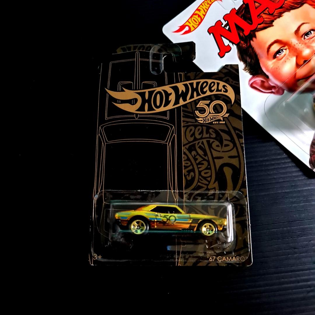 Hot wheels black and gold shop camaro
