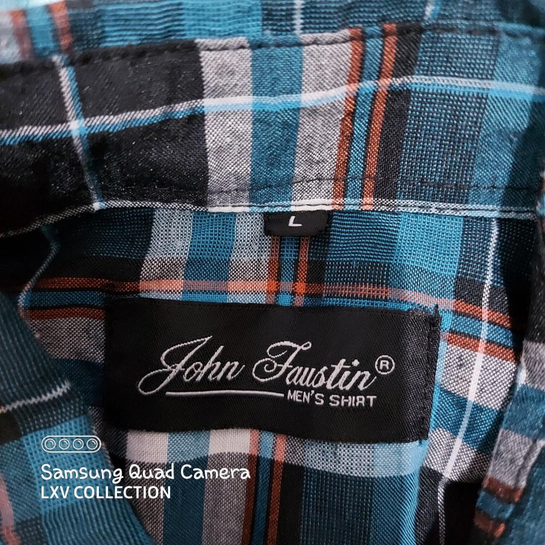 Kemeja John Faustin lengan pendek size L
