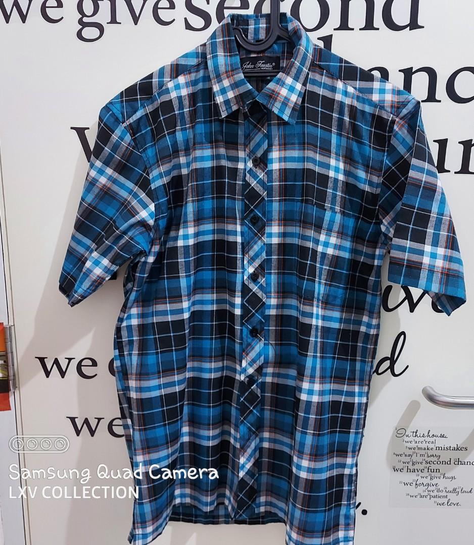 Kemeja John Faustin lengan pendek size L