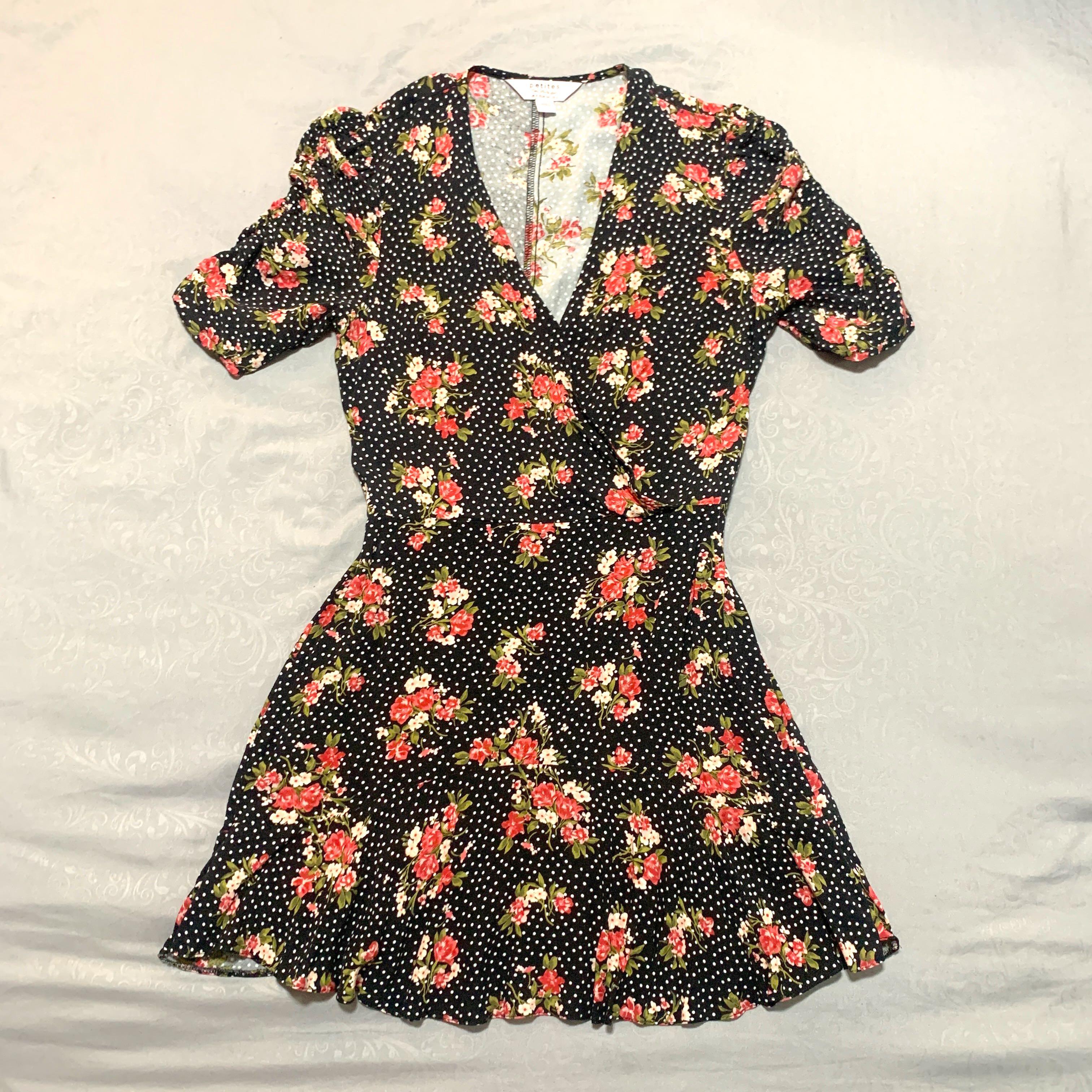 Miss Selfridge Petite Black Ditsy Floral Print Tea Mini Dress