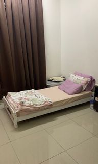 (Category: ) located in . Submitted by lilo99 (Listing ID 1144182835, Image 1). Description: .
