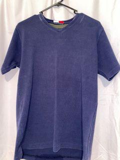 Navy blue tommy shirt