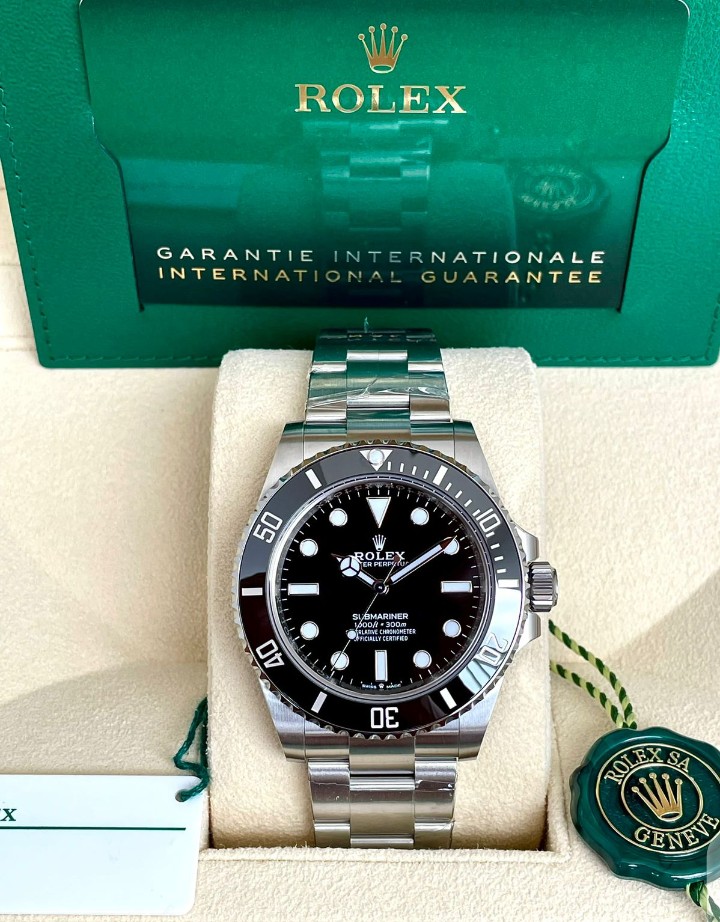 New 2022 (124060) Rolex Submariner No 