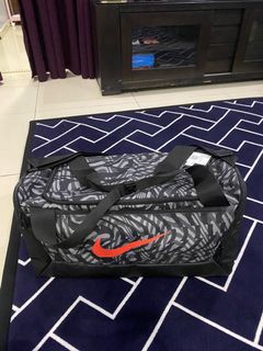 (Category: ) located in . Submitted by rahimazhari92 (Listing ID 1144164597, Image 1). Description: .