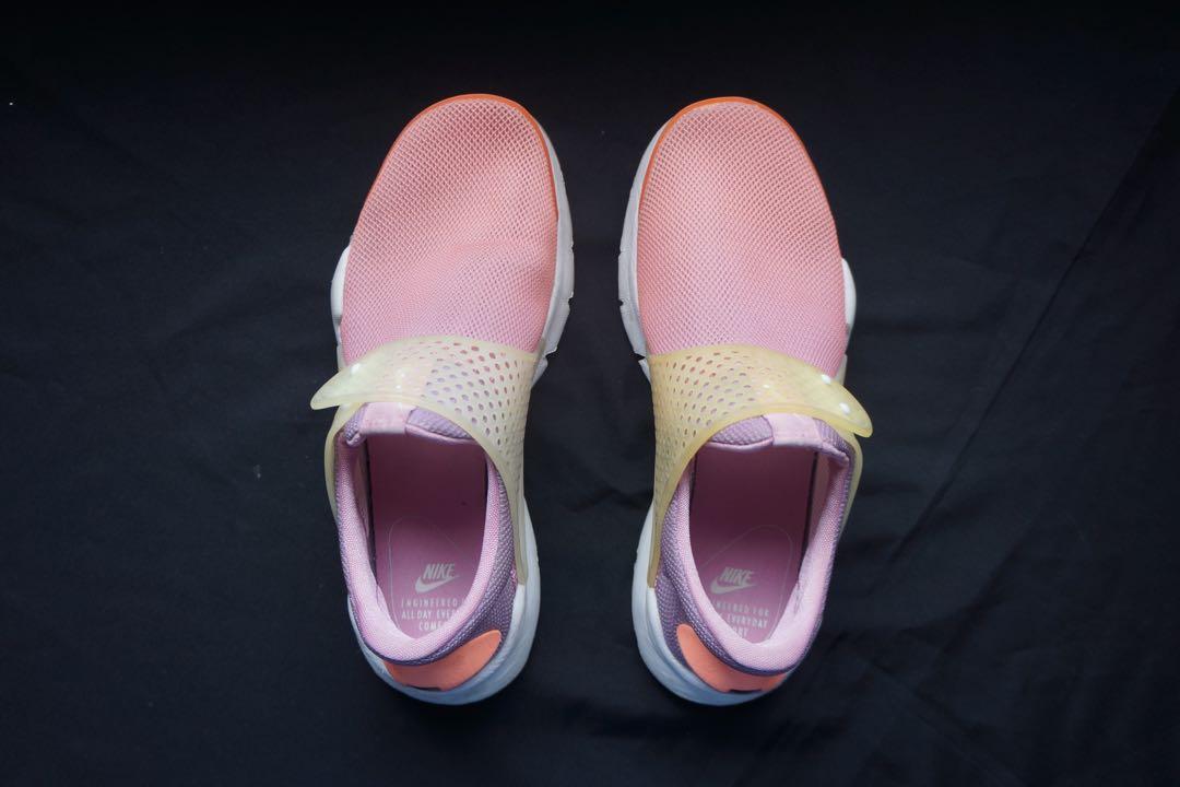 Nike Sock Dart Breeze Sunset Glow Ombre