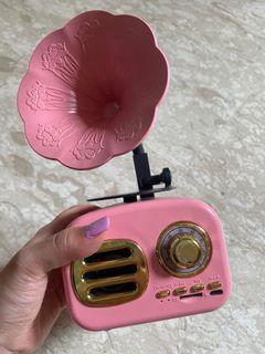Pink vintage Bluetooth speaker (super good audio quality)