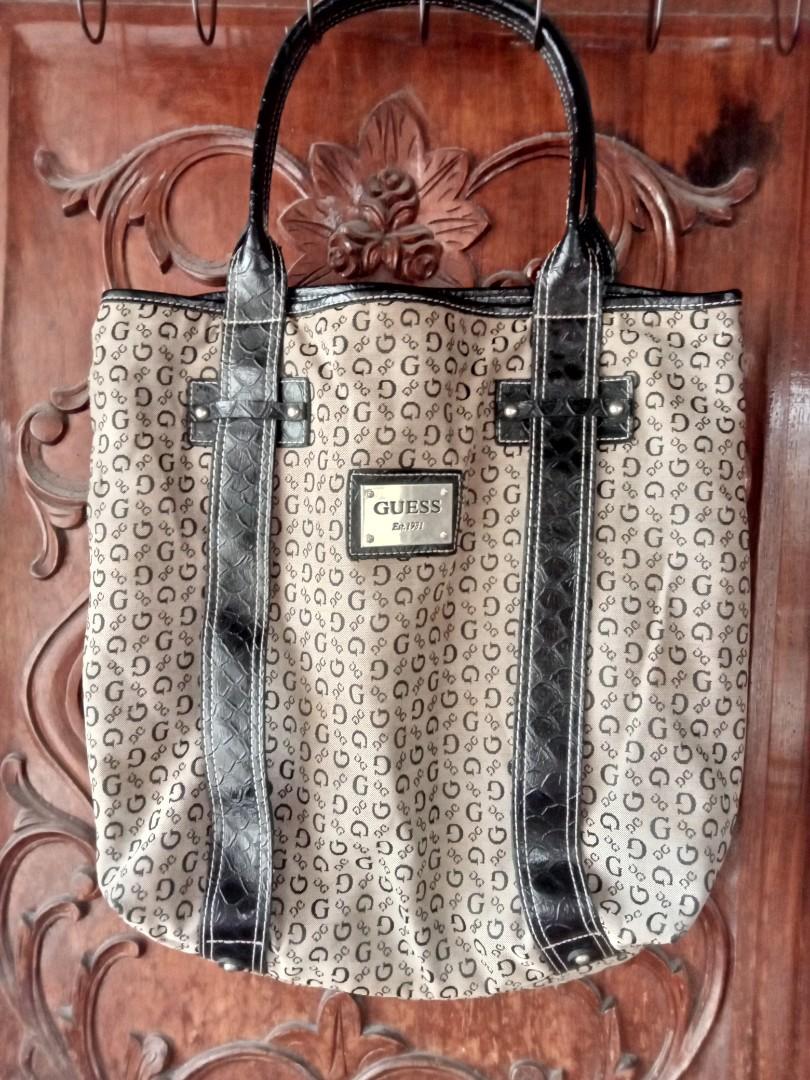 Preloved guess bag 2025