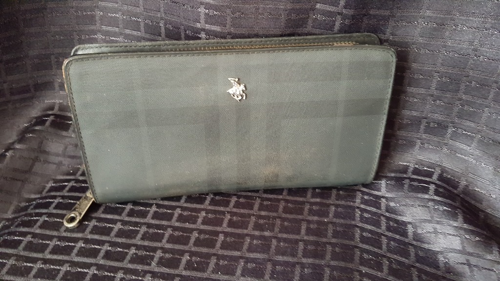 PRELOVED Swiss Polo Long Wallet, Luxury, Bags & Wallets on Carousell