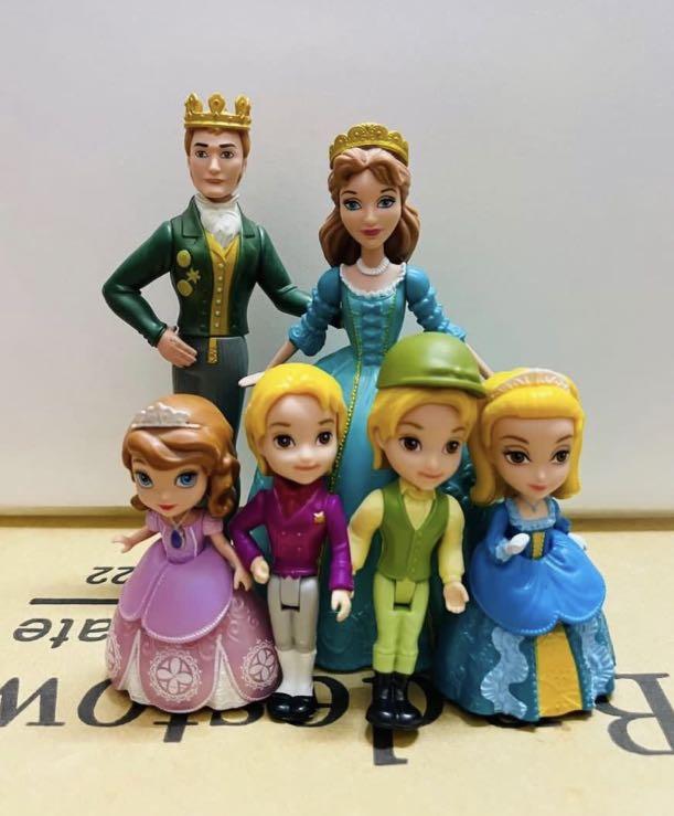 Disney Sofia The First Royal Family Small Doll Set