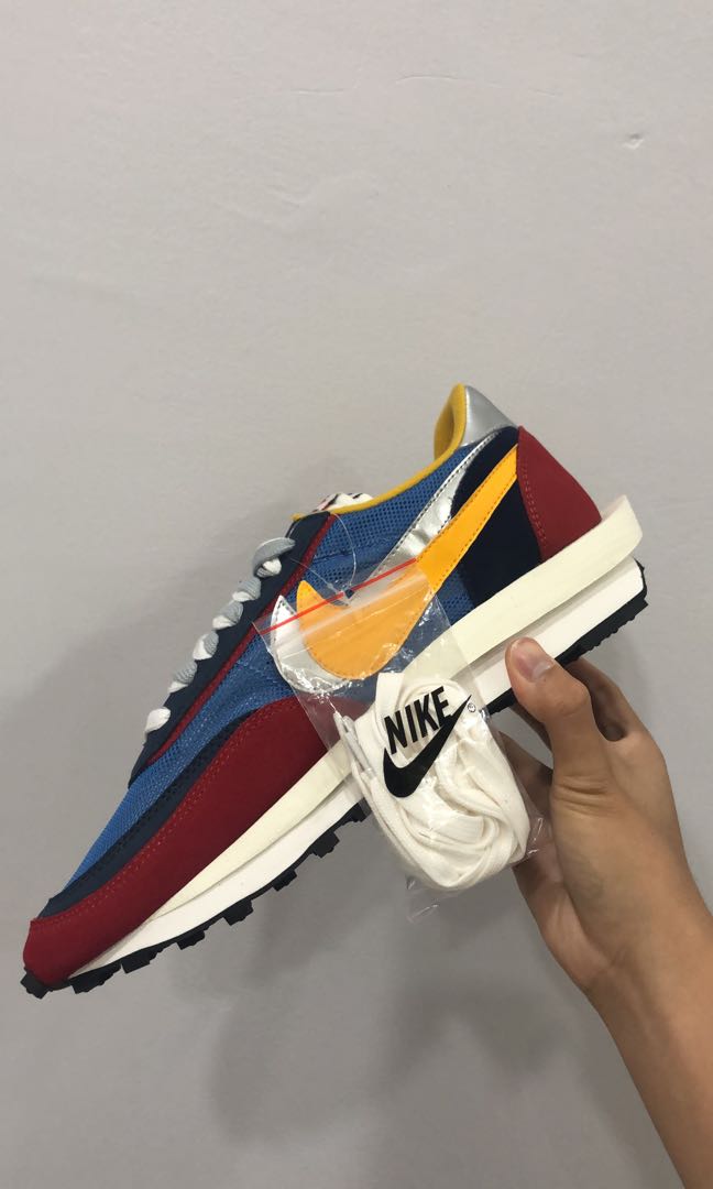 stock nike sacai
