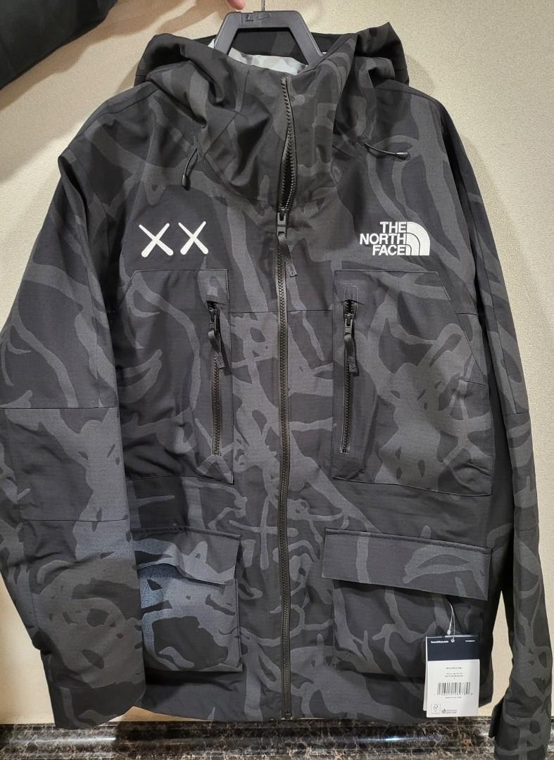 ENDにて購入しましたThe North Face KAWS Freeride Jacket 黒 ...