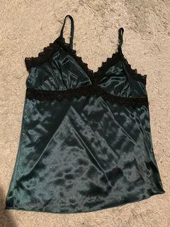 Top satin