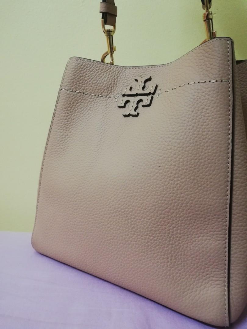 Tory burch mcgraw tote devon discount sand