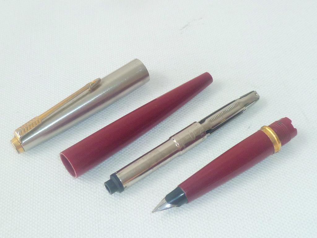 VINTAGE Authentic Parker 45 Burgundy Fountain Pen USA (#42), Hobbies ...