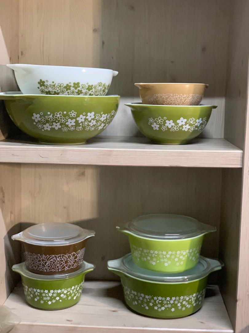 Vintage Pyrex (Category: Bakeware) located in Manila. Submitted by akotisay (Listing ID 1144240596, Image 2). Description: Take all Php15,500 Sure buyer only. Location Taguig City MOP: GCash.