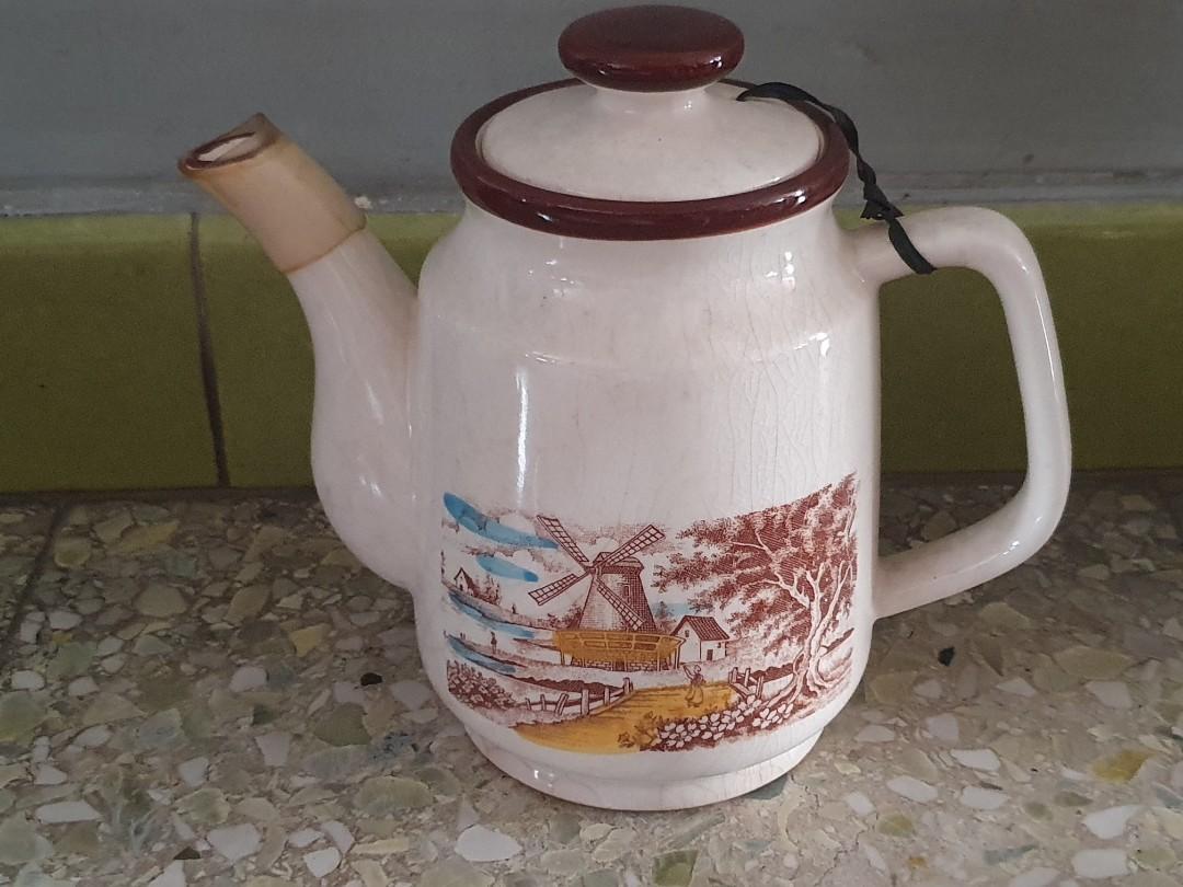 Tea set (Category: Coffee & Tea Tableware) located in Singapore. Submitted by summertan1 (Listing ID 1144247239, Image 3). Description: The height of teapot with cover is 18cm and without cover is 15cm. Diameter of teapot is 5.5 cm. Diameter of cup is 6cm and diameter of plate is 15cm..